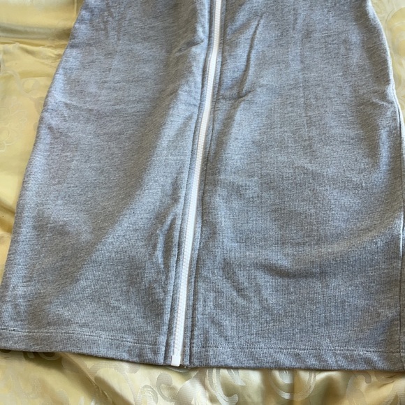 Jersey Skirt. Like New - Picture 2 of 3
